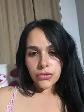 leila moretti online show from April 5, 4:08 am