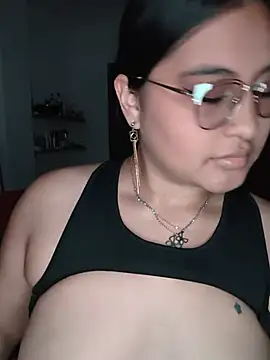 LaylaZurek  online show from June 24, 1:37 am