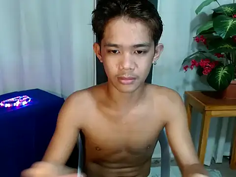 Snapshot of boynextdoorjosh chatting on June 18, 8:24 am boynextdoorjosh online show from June 18, 8:24 am