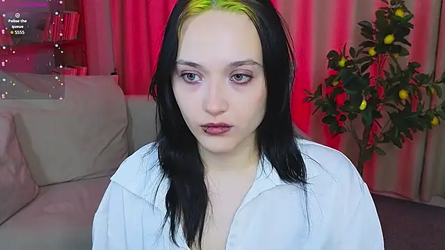 DarcyBlackwood online show from April 23, 1:23 am