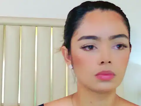 AnnieDesire online show from April 15, 3:27 pm