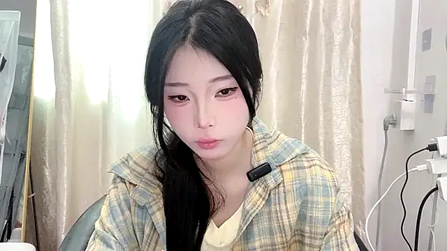 yiyibaby2026 online show from March 26, 2:10 am