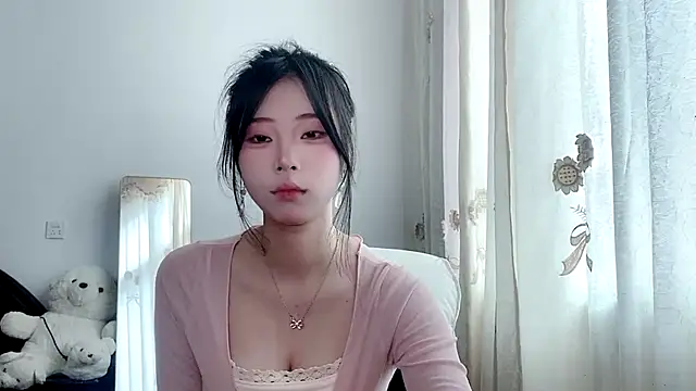 yiyibaby2026 online show from April 17, 2:36 am