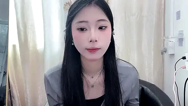 yiyibaby2026 online show from March 25, 1:39 am