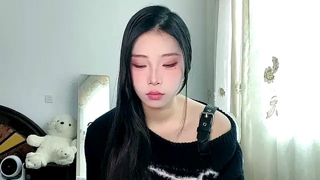 yiyibaby2026 online show from April 21, 2:47 am