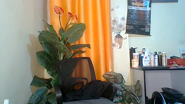 PantiesQueenOfAsses001 online show from August 1, 5:16 am