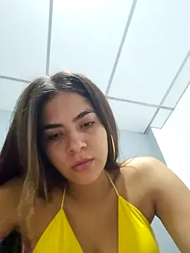 Snapshot of Scarlett_moon1 chatting on March 12, 9:13 am Scarlett moon1 online show from March 12, 9:13 am