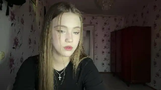 AnnaWasp online show from April 1, 4:25 am