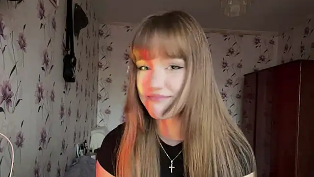 AnnaWasp online show from April 6, 4:19 am