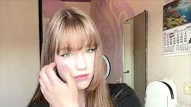 AnnaWasp online show from May 2, 5:34 am