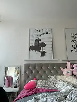 SelinaGalinsky6 online show from March 18, 11:57 am