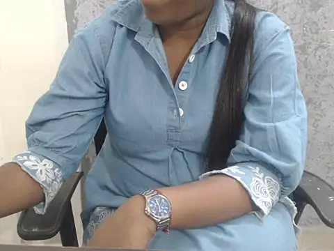 Naughty Sana online show from April 13, 7:01 am