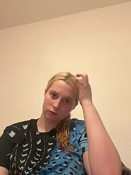 Young Milka online show from March 14, 9:10 pm