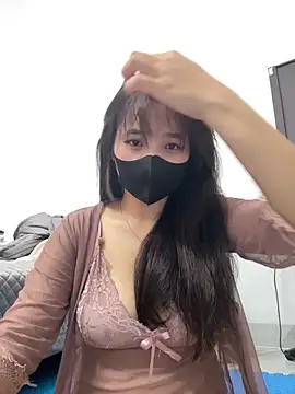VyVy18 online show from May 7, 12:08 pm