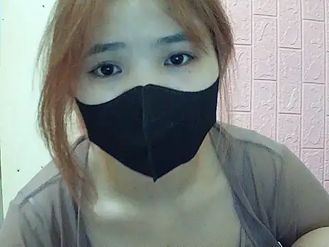 VyVy18 online show from March 28, 1:23 pm