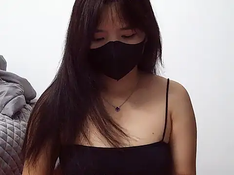 VyVy18 online show from April 14, 1:27 pm