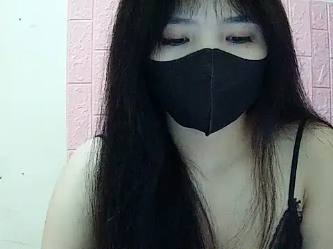 VyVy18 online show from April 2, 12:56 pm