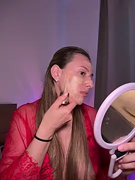 EvaRyen  online show from May 12, 3:51 pm