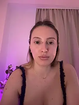 EvaRyen  online show from March 29, 3:24 pm