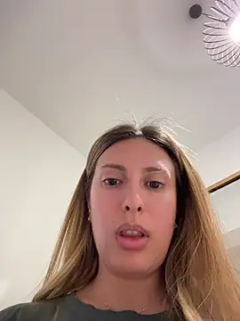 EvaRyen  online show from May 13, 4:03 pm