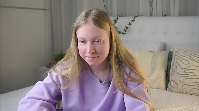 LashandaDevoto online show from March 22, 12:29 pm