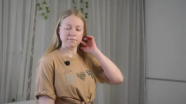 LashandaDevoto online show from March 27, 11:33 am