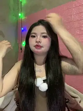 Motminhthoi online show from March 14, 12:00 pm