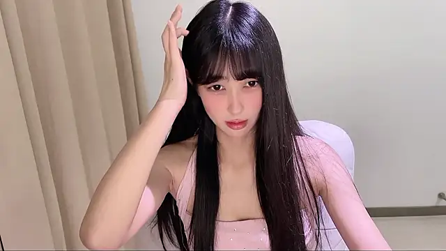 xiaooyee online show from June 7, 1:49 pm