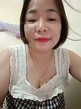 SingleeMomm online show from June 26, 5:46 am