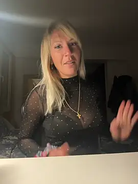 AtomBlondy online show from March 15, 9:22 pm