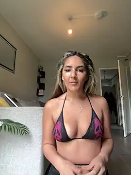 Sophialacex online show from May 8, 1:59 pm