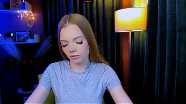 maddy moah online show from April 20, 4:48 am