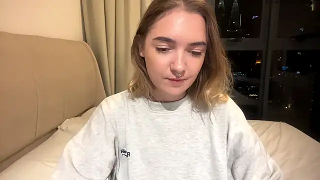 RoxyWet online show from May 19, 2:13 pm