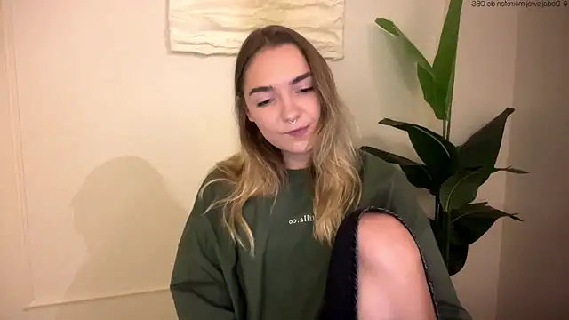 RoxyWet online show from June 1, 12:27 pm