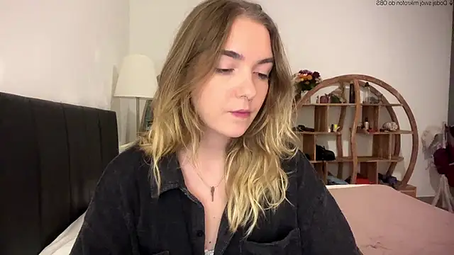 RoxyWet online show from May 6, 12:20 pm