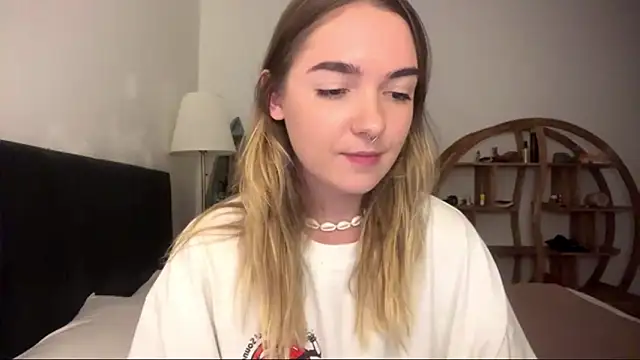 RoxyWet online show from June 12, 1:53 pm
