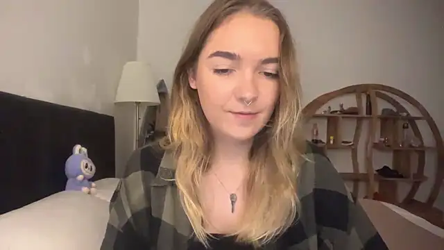 RoxyWet online show from June 14, 1:23 pm