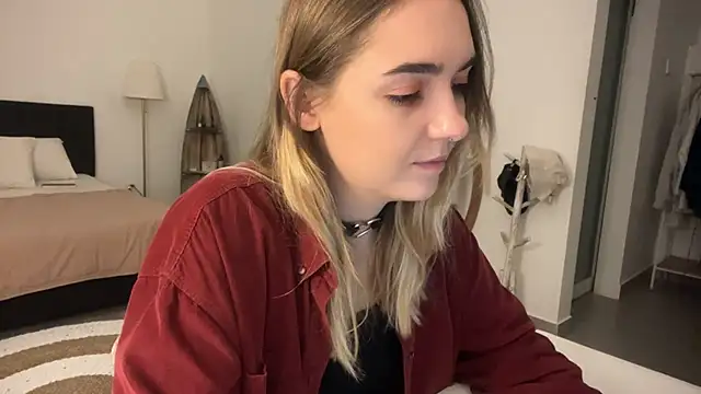 RoxyWet online show from March 20, 8:32 pm