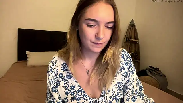 RoxyWet online show from April 30, 2:24 pm