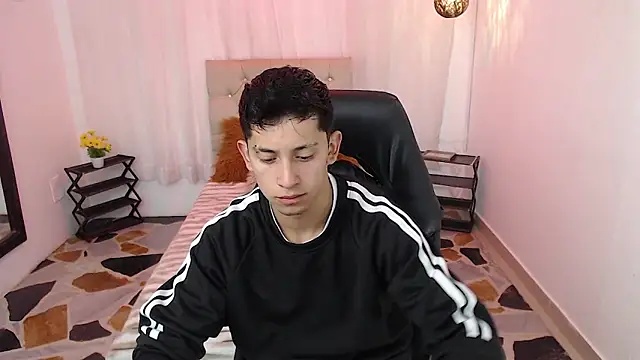 Kei 23 online show from April 1, 12:06 pm
