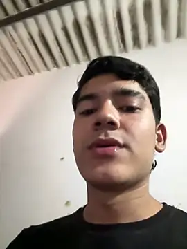 Snapshot of pabloflaquito23 chatting on March 11, 8:14 pm pabloflaquito23 online show from March 11, 8:14 pm