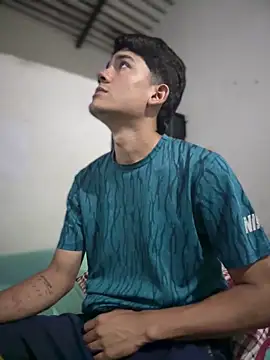pabloflaquito23 online show from May 20, 1:46 am