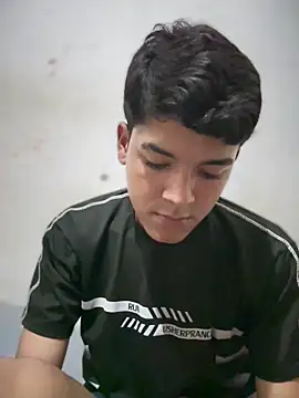pabloflaquito23 online show from June 2, 2:33 am