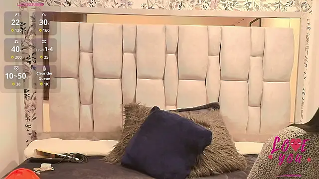 Abril Fox   online show from March 18, 8:43 pm