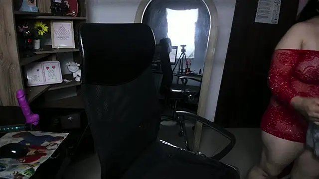 Emilyy Moon  online show from May 15, 2:31 am