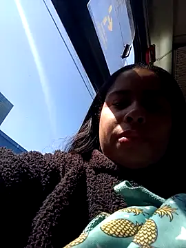 gatinha20257 online show from May 12, 2:56 pm