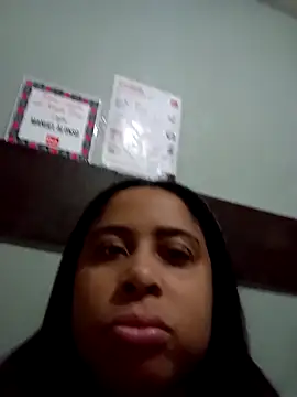 gatinha20257 online show from May 11, 4:37 pm