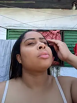 Snapshot of gatinha20257 chatting on July 6, 3:14 pm gatinha20257 online show from July 6, 3:14 pm