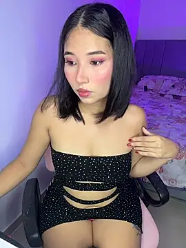 iamkyliewest online show from March 15, 3:35 am