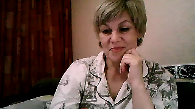Snapshot of TatkaYang chatting on May 1, 7:30 pm TatkaYang online show from May 1, 7:30 pm